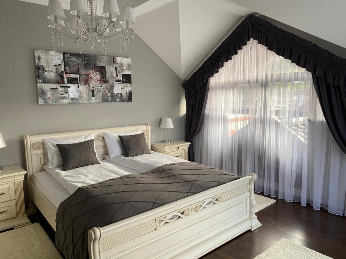 Hostynnyy Dvir Apartament Hotel & Spa Slavske Luaran gambar