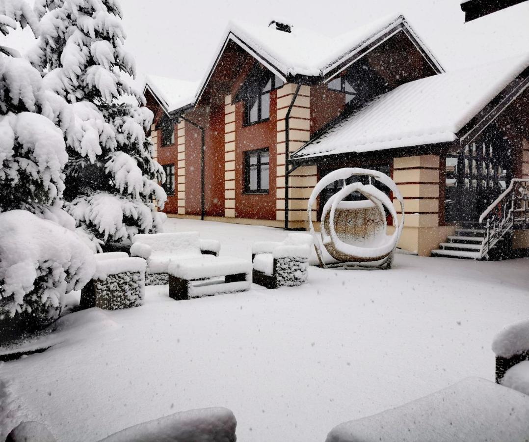 Hostynnyy Dvir Apartament Hotel & Spa Slavske Luaran gambar